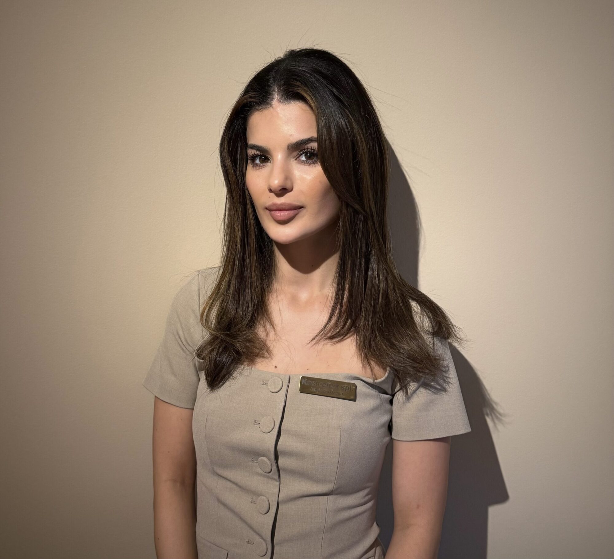 Leyla Zin Özcan, kosmetisk sygeplejerske og æstetisk specialist hos Clinic Forma
